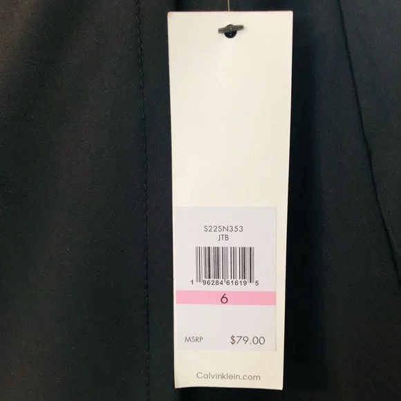 Calvin Klein “suit” skort (6) - Picture 3 of 6